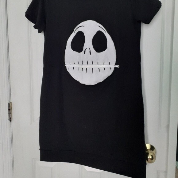 Disney's Tim Burton's Nightmare Before Christmas Skull Pocket Sleepwear Dress - Picture 4 of 10